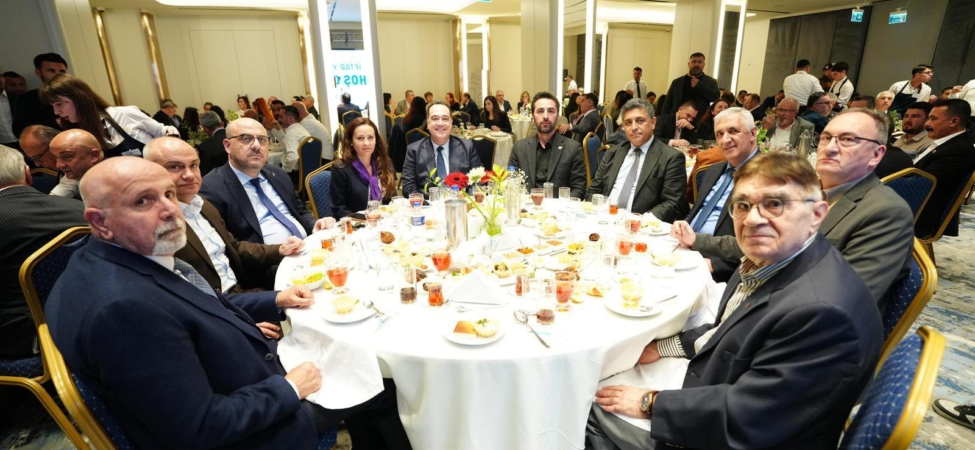 Başkan Dutlulu, Basın Mensupları ve Meclis Üyeleriyle İftarda Buluştu (1)