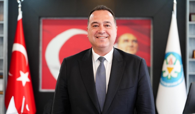 Başkan Dutlulu Manisalıların Bayramını Kutladı