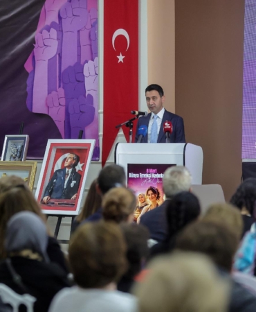 Bayraklı Belediyesi 8 Mart Paneli (2)