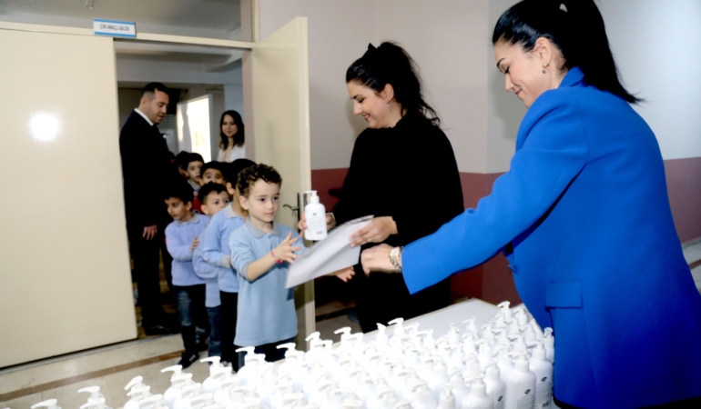 Bayraklı’da 14 Okulda 2 Bin 200 Öğrenciye Hijyen Eğitimi