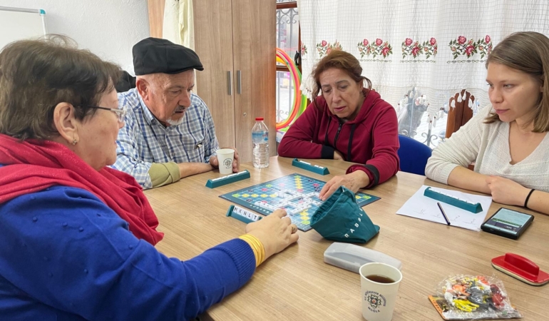 Muğla Büyükşehir 100 Yaş Evleri’nde Yüzler Gülüyor