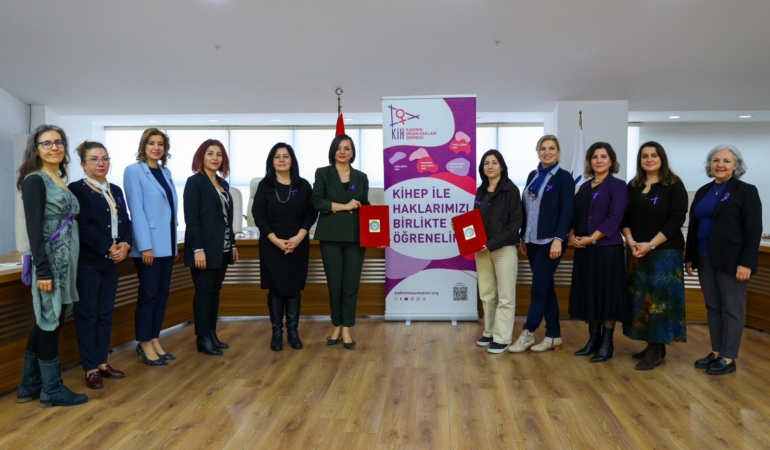 Karabağlar ‘da Kadınların Gücü Farkındalıkla Artıyor