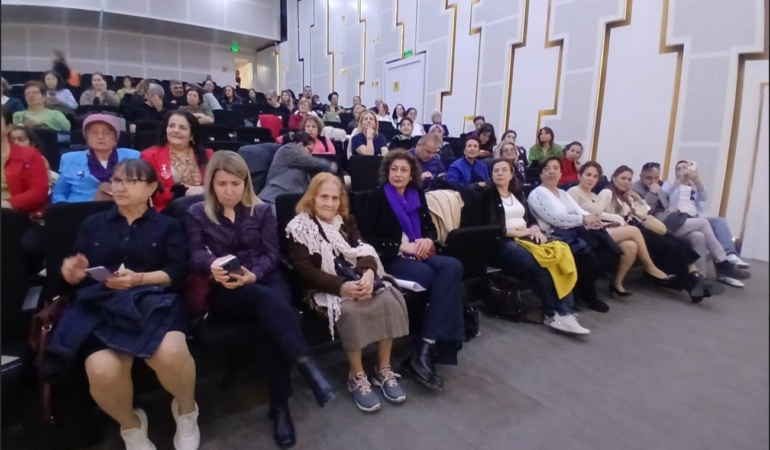 “Eşit ve Özgür Yarınlar Kadınlarla Gelecek” Etkinliği İzmir Mimarlık Merkezi’nde Gerçekleşti