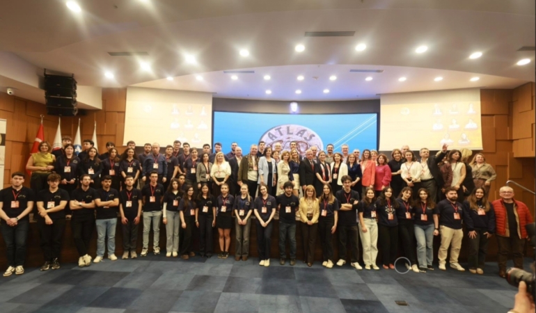 Başkan Kınay’dan “Güçlü Kadın, Güçlü Toplum” Vurgusu