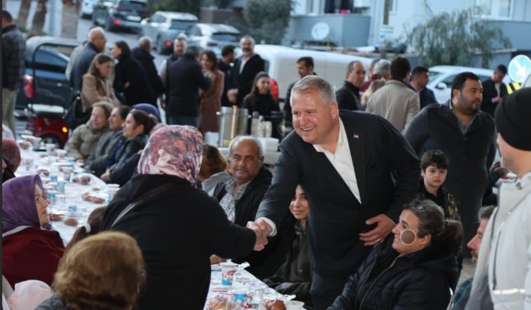 Urla Belediyesi Ramazan boyunca gönül sofrası kurdu 