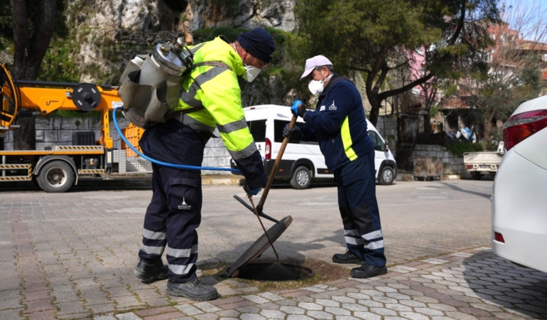 KEMALPAŞA’DA HAŞERELERE KARŞI ETKİN MÜDAHALE