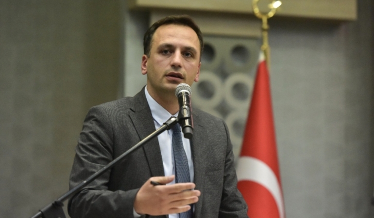 BORNOVA BELEDİYE BAŞKANI ÖMER EŞKİ’DEN KAMUOYUNA AÇIKLAMA….