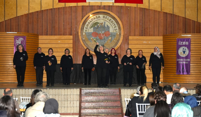 Kemalpaşa’da anlamlı 8 Mart kutlaması