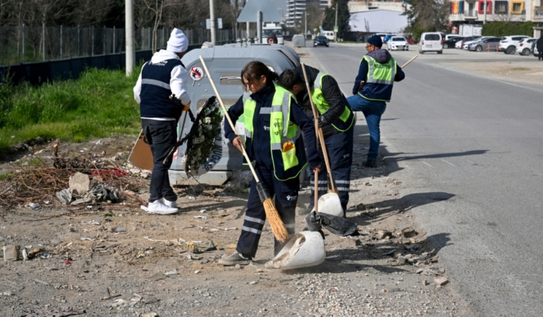 Bornova’da mahalle mahalle temizlik seferberliği