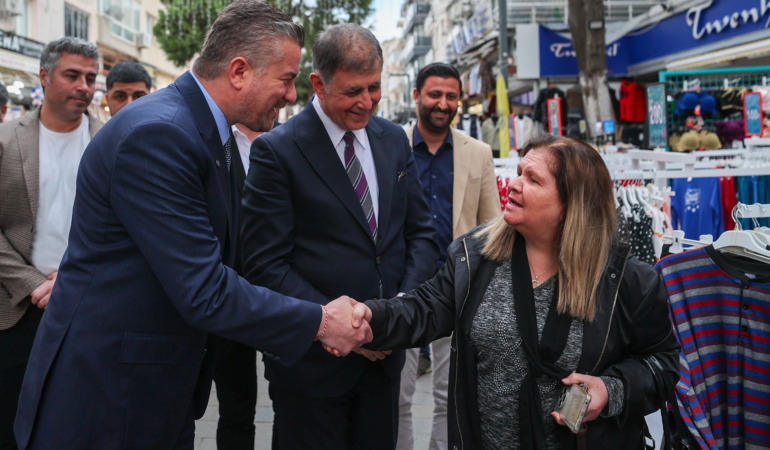 İzmir’in zirvesi Buca’daki iftar sofrasında buluştu