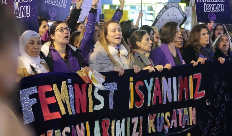 Büyükşehir Meclisi’nde ‘8 Mart’ sloganı tartışması.