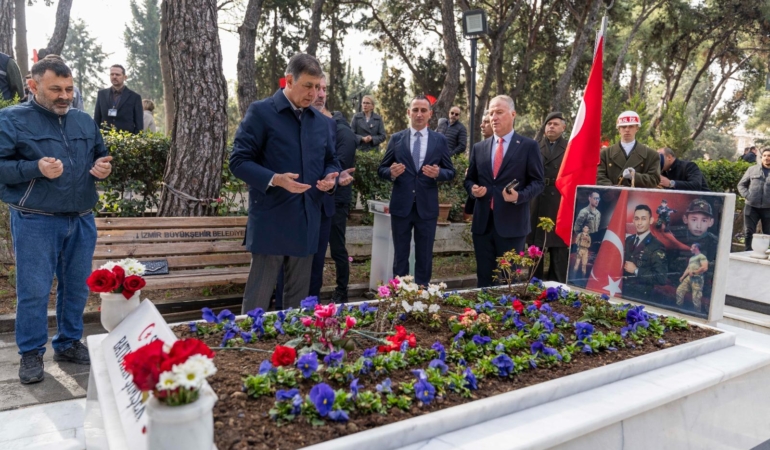 izmir Kadifekale’de şehitler dualarla anıldı