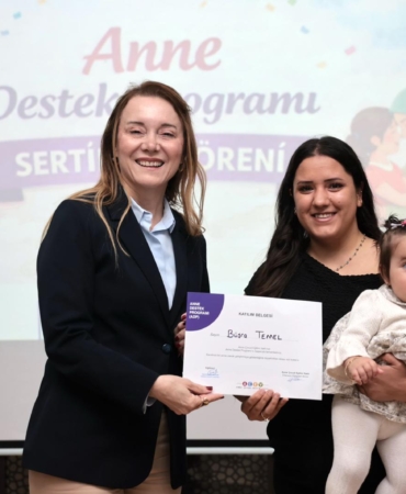 _Anne Destek Programı mezunları sertifikalarını Başkan Mutlu’dan aldı (1)