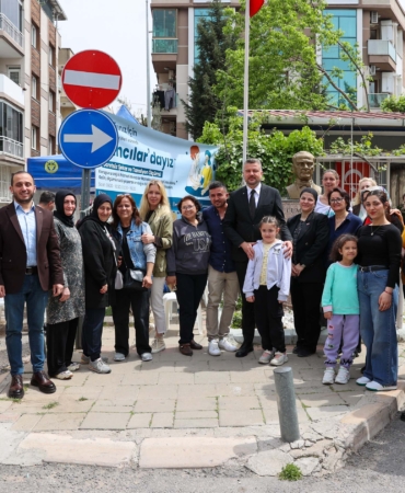 Buca_Muhtarlar_tansiyon_ölçümü4