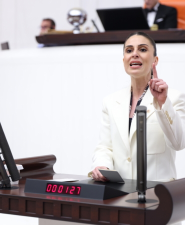 Gizem Özcan Kürsü