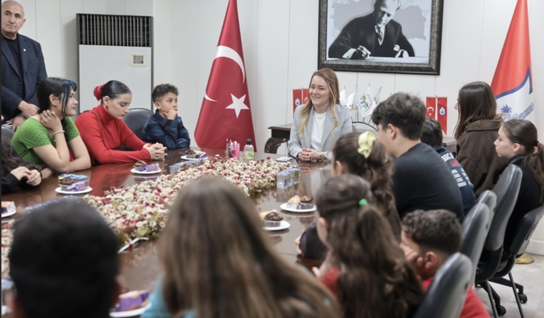 Başkan Mutlu: Bir kentte çocuklar mutlu değilse kimse mutlu olamaz