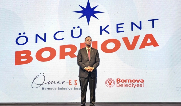 Bornova’da 2 yılın görkemli tablosu