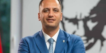 bornova-belediye-baskani-omer-eski-dahil-4-kisi-gozaltinda