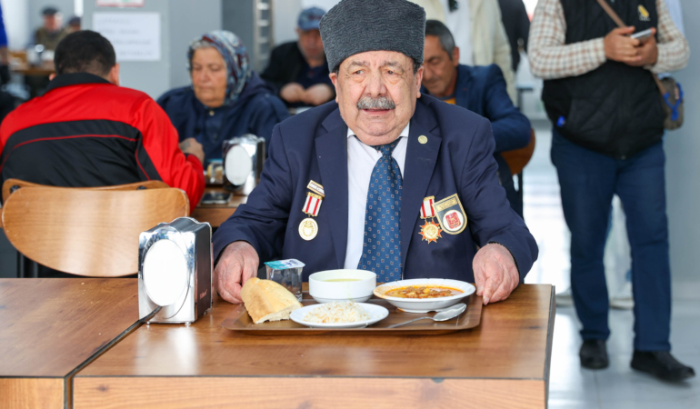 Şehitler haftası’nda Buca’da dayanışma sofraları kuruldu