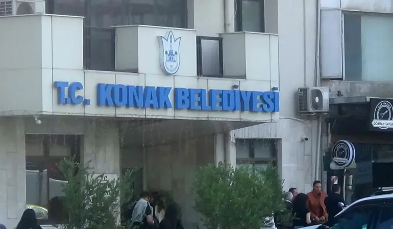 1200x675-izmir-konakta-tetikci-iddiasi-ses-kayitlari-inceleniyor-1777784288789