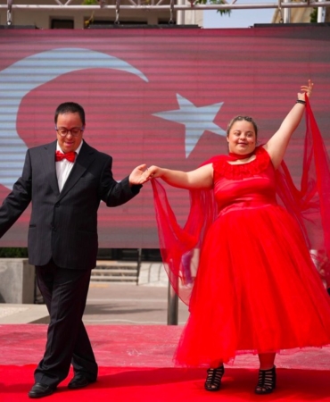 Başkan Denizli, Engelliler Haftası kapsamında çocuklar ve aileleriyle bir araya geldiPHOTO-2026-05-12-11-40-54 4