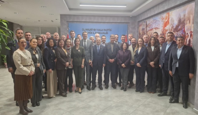 CHP-Izmir-orgutunden-Ozgur-Ozel-e-tam-destek-deklarasyonu-389829_news_big