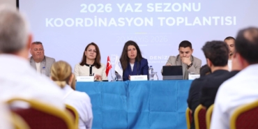 Çeşme Belediyesi 2026 yaz sezonu öncesi esnafla bir araya geldiPHOTO-2026-05-20-14-10-53