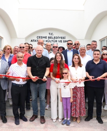 Çeşme’de 19 Mayıs coşkusu Ilıca Atatürk Kültür ve Spor Merkezi’nin açılışıyla taçlandıPHOTO-2026-05-19-16-04-21 2
