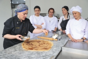 Konaklı kadınlar Temel Pastacılık Eğitimi ile iş sahibi olacaklar (3)