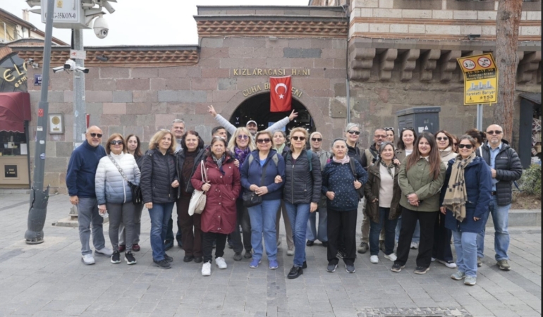 ​Konak Kültürel Miras Gezileri’yle kenti keşfettiler