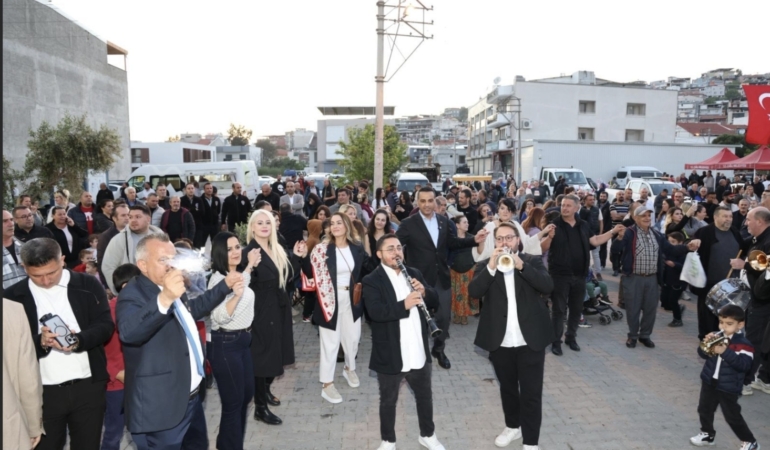 Çiğli’de Hıdrellez Coşkusu: Binlerce Kişi Baharın ve Kardeşliğin Renklerinde Buluştu