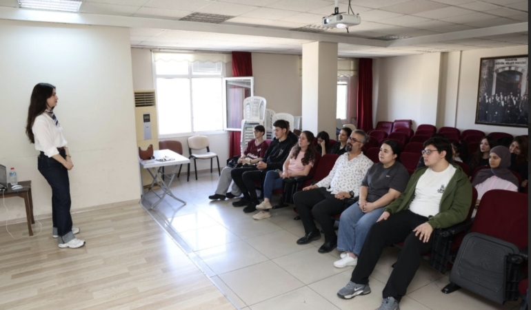 Çiğli Belediyesi’nden Öğrencilere Sınav Kaygısı Desteği