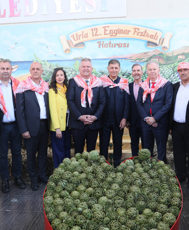 Urla Enginar Festivali Coşkuyla Başladı Sokaklar Şölene Döndü (5)