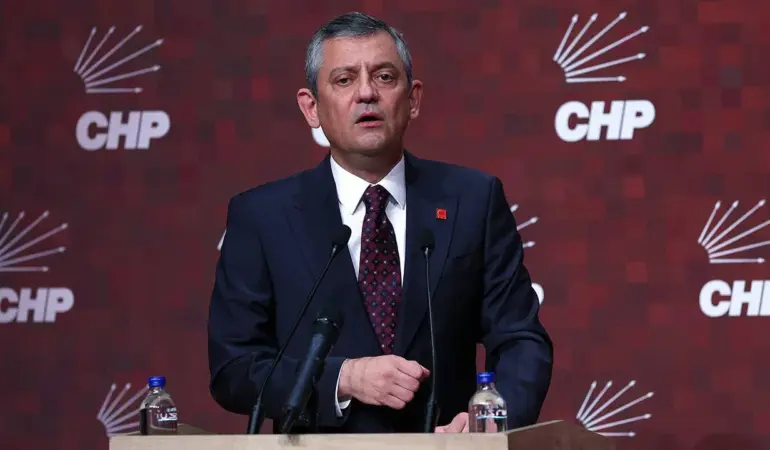 ozgur-ozel-den-epstein-belgelerinde-adi-gecen-mucahit-oren-tepki-layigini-bulacaksin-iftiraci