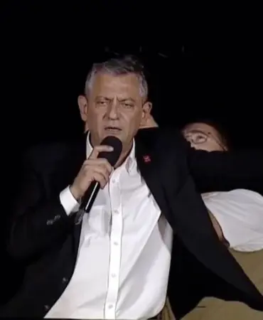 ozgur-ozel-turkiye-ye-bahcelievler-chp-mitinginden-sesleniyor-1