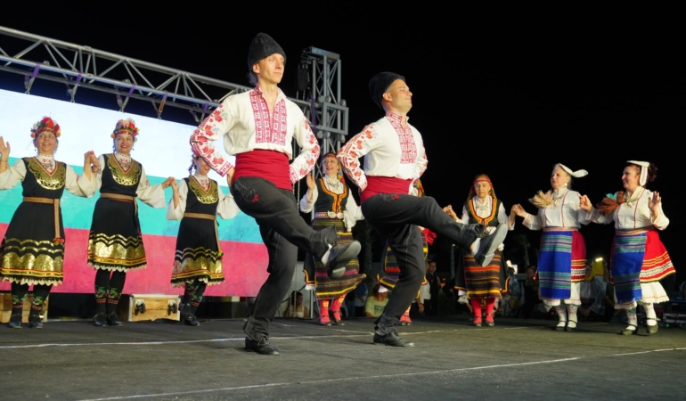 6 Ülkeden 18 Halk Dansları Ekibi, 750 Dansçı Ayvalık’ta Kültür Köprüsü Kurdu