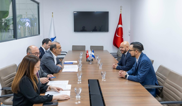İzmir ile El Salvador arasında dostluk köprüsü