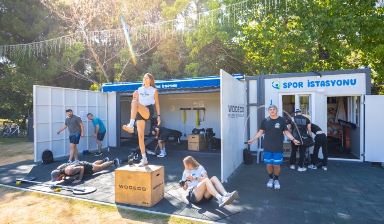 İzmirlilerin yeni adresi spor istasyonları oldu