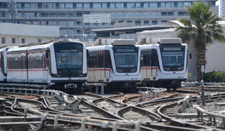 İzmir Metro’nun bilgisi dünyaya ray oldu