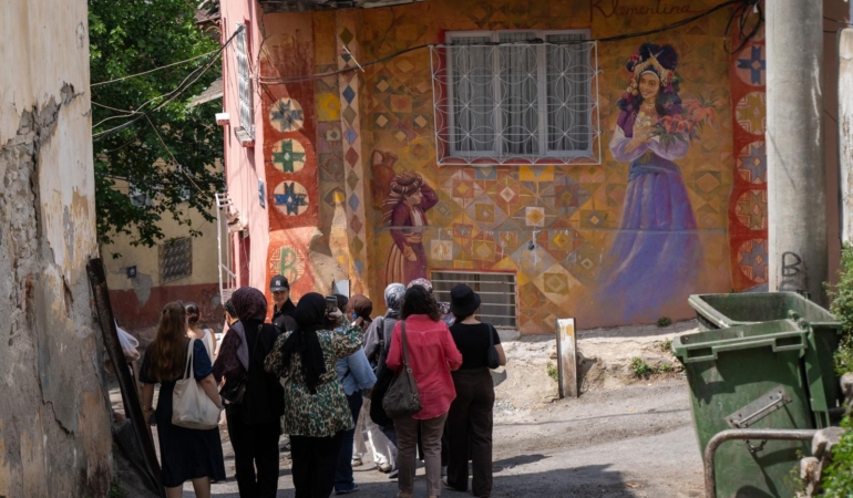 Tarık Dursun K.’nin izinde İzmir turu