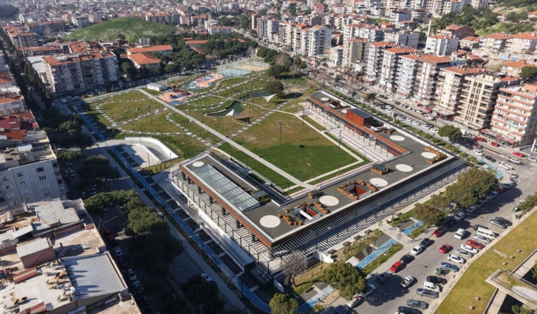 Bergama Belediyesi Millet Bahçesi Dükkanları İhaleye Çıkıyor