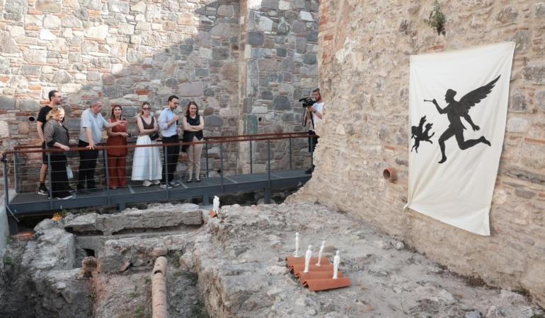 Kıllıoğlu Hamamı sanatla yaşamaya devam ediyor: “Görünmeyen Formlar” sergisi açıldı