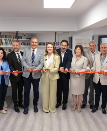 Konak’ta iki Cumhuriyet Kütüphanesi daha hizmete açıldı (7)