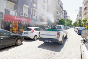 Konak’ta sivrisineklere karşı ilaçlama seferberliği Ekipler her gün sahada! (2)