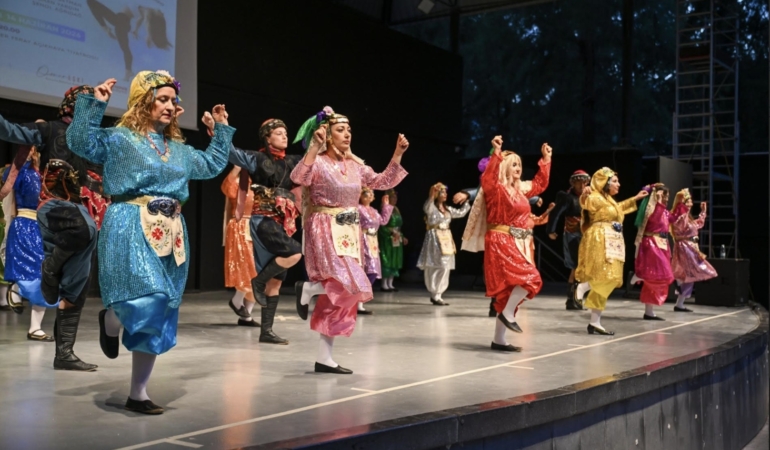 Bornova’da kursiyerlerden görsel şölen