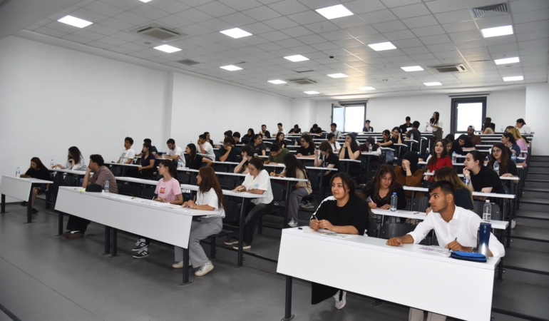 Menemen, eğitim yatırımlarıyla örnek gösteriliyor