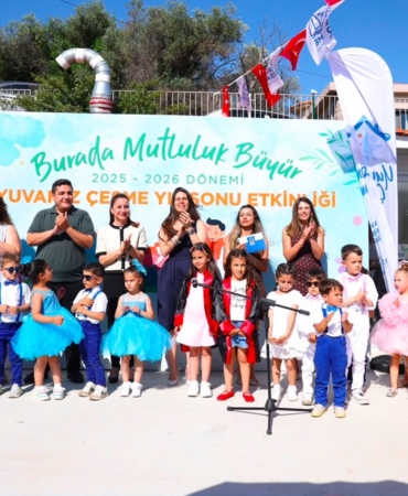 Yuvamız Çeşme’de minikler sertifikalarını aldıPHOTO-2026-06-03-17-32-33 3