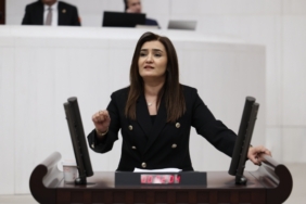 chp-li-sevda-erdan-kilic-tan-mustafa-balbay-a-sert-yanit-sadakatim-kisilere-degil-chp-degerlerinedir-8588
