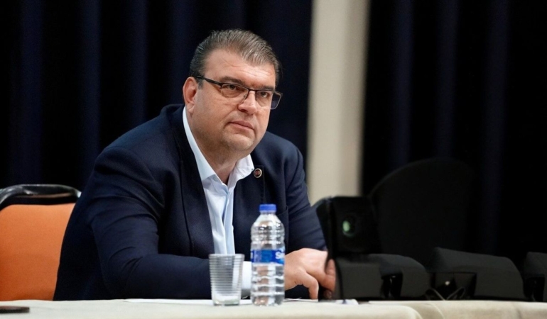 Seferihisar Belediyesi’ne yeni operasyon… İsmail Yetişkin gözaltına alındı!