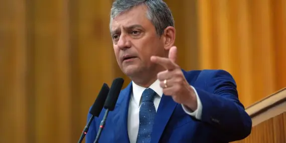 ozgur-ozel-3